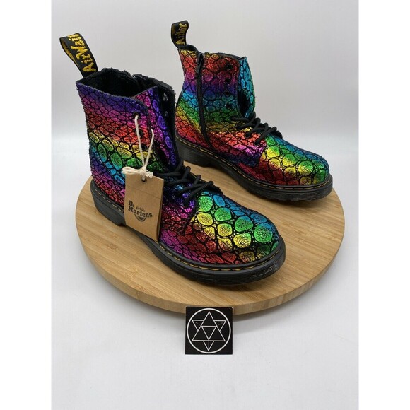Dr Martens Boots Womens Size 5 Combat 1460 Pascal J Pride Black Leather Rainbow - Picture 1 of 11